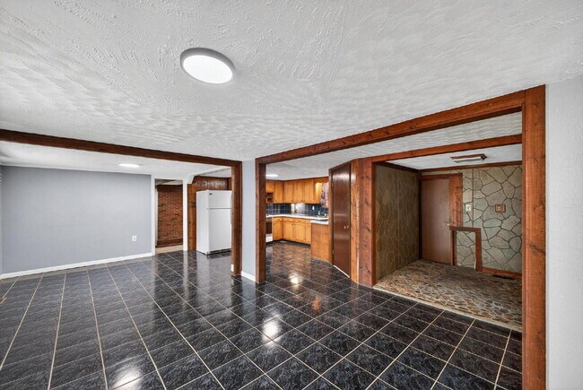 Building Photo - Unique, Private Rental Home with Workshop!