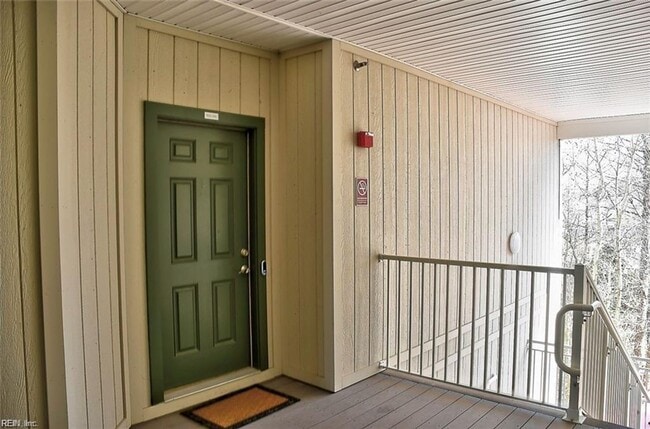 Building Photo - Ridgely Manor
