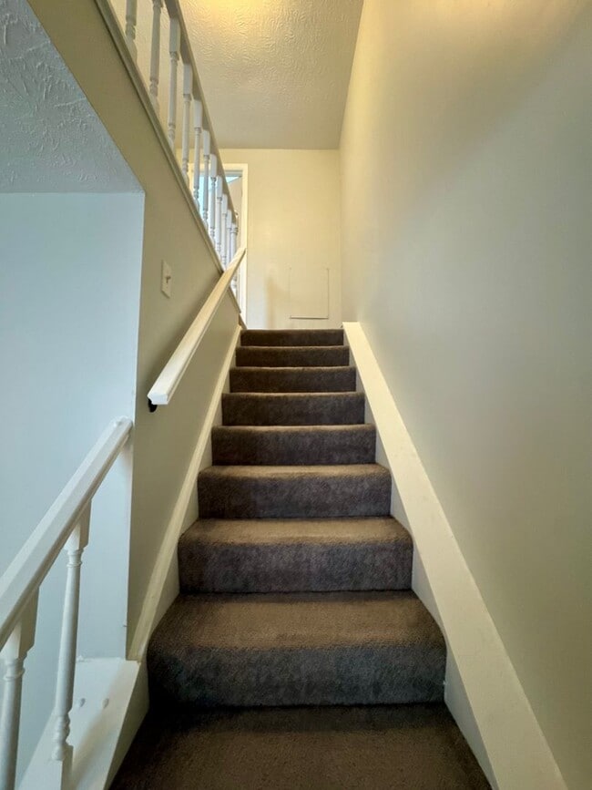 Building Photo - Charming 2 Bed 1 Bath in Cranberry!