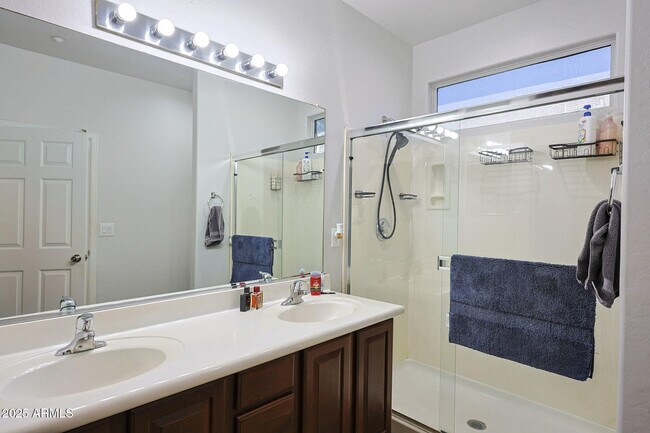 Building Photo - 1623 W Owens Way