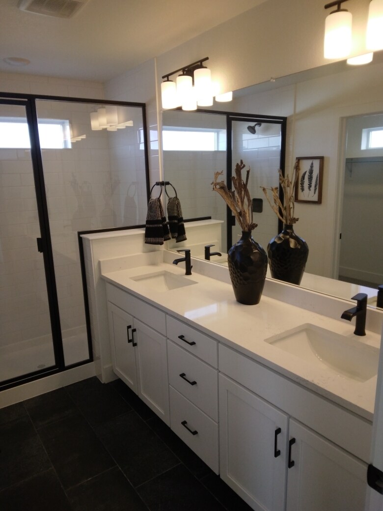 Building Photo - 1223 S Algonquian St