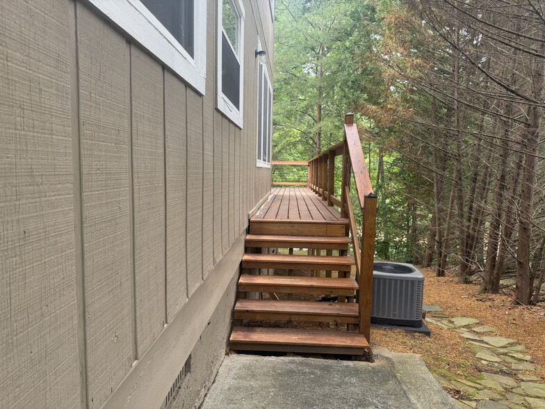 Building Photo - 3965 Sinclair Shores Rd