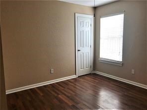 Building Photo - 505 W Forest Dr