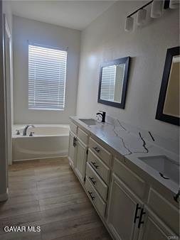 Building Photo - 4206 Vahan Ct