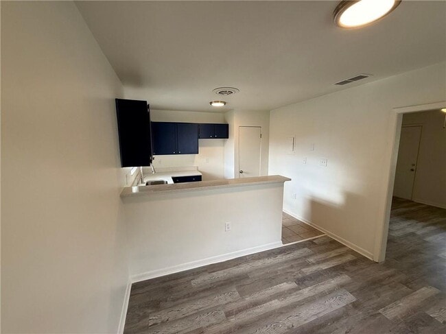Building Photo - 4009 Ester Dr SW
