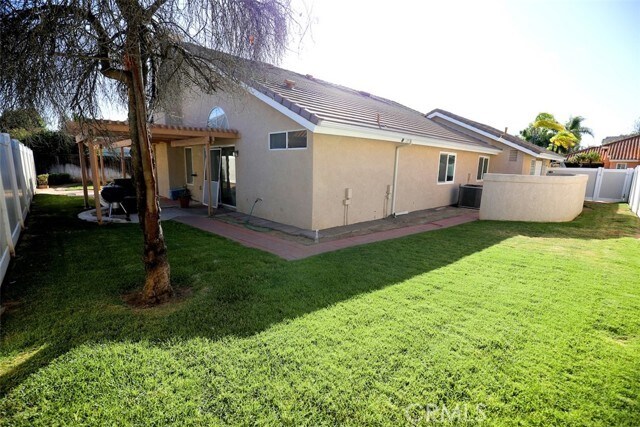 Building Photo - 25406 Blackthorne Dr