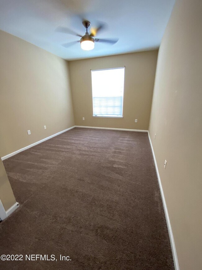 Building Photo - 7990 Baymeadows Rd