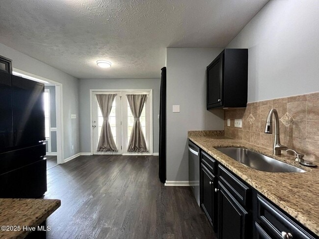 Building Photo - 1508 Thoroughbred Trail