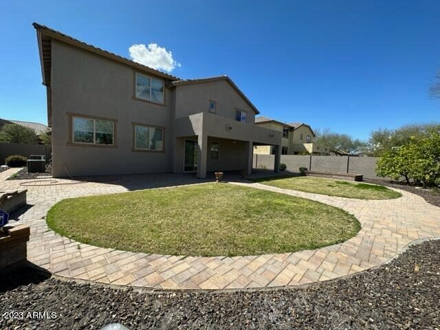 Building Photo - 722 E Sipapu Dr