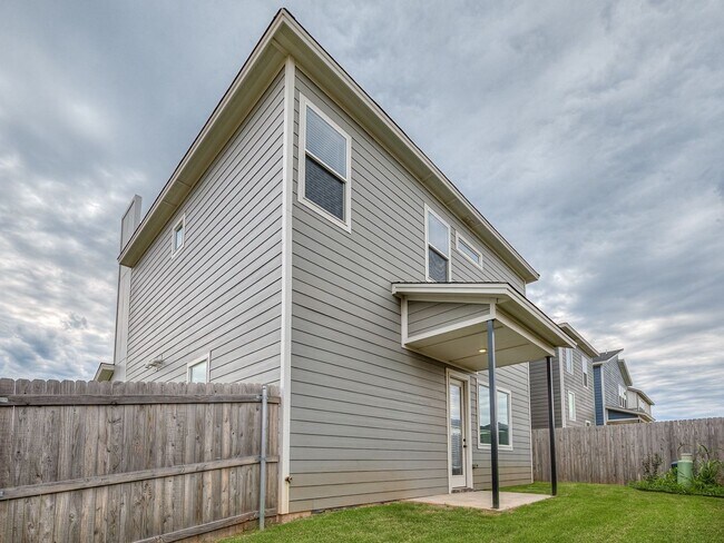 Building Photo - Beautiful New Construction Home in Edmond/...