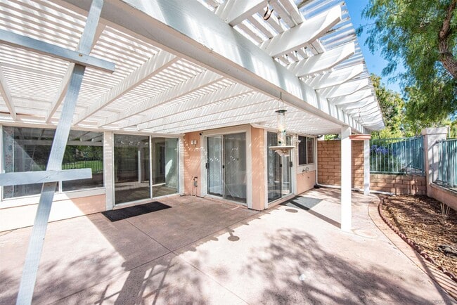 Building Photo - 11323 Caminito Corriente
