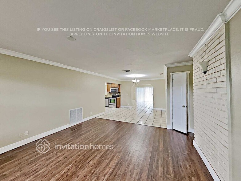 Building Photo - 9592 Richmond Cir