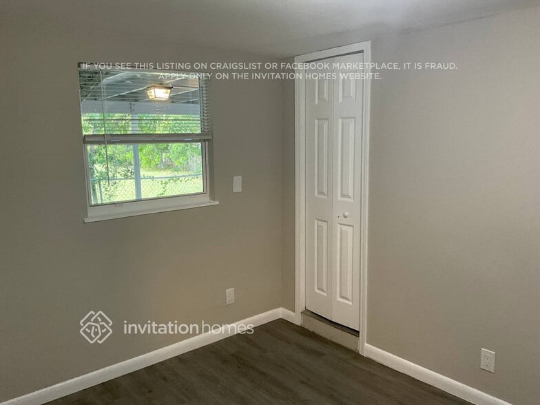 Building Photo - 202 NW 3rd St