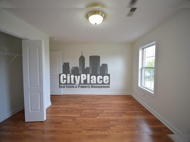 Building Photo - 1750 Buckeye Ct