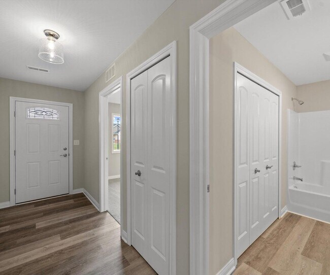 Building Photo - 5401 Volterra Dr