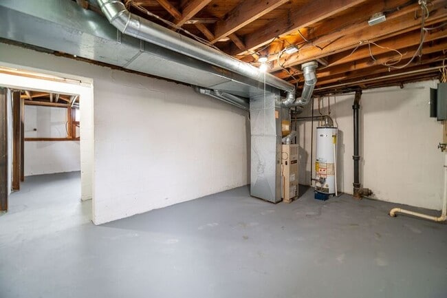 Building Photo - 2912 Ruhl Ave