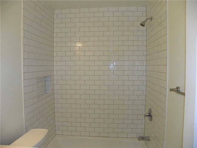 Building Photo - 1306 Colony Creek Dr