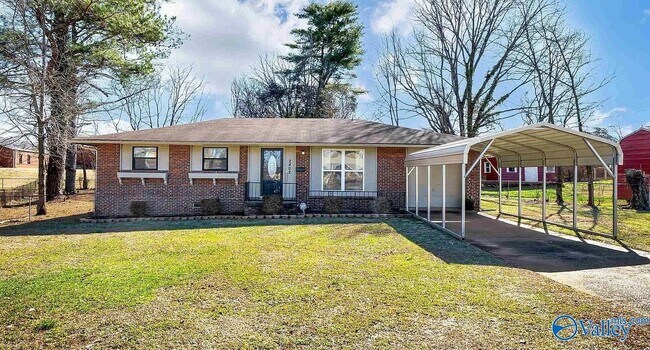 Primary Photo - 2402 Mcclain Cir NW