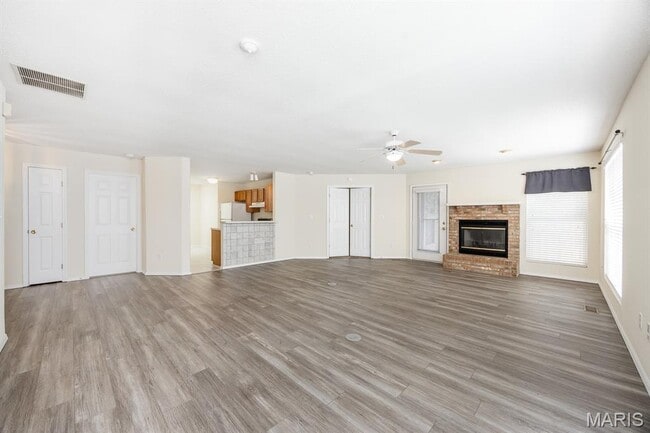 Building Photo - 425 Eagle Terrace Dr