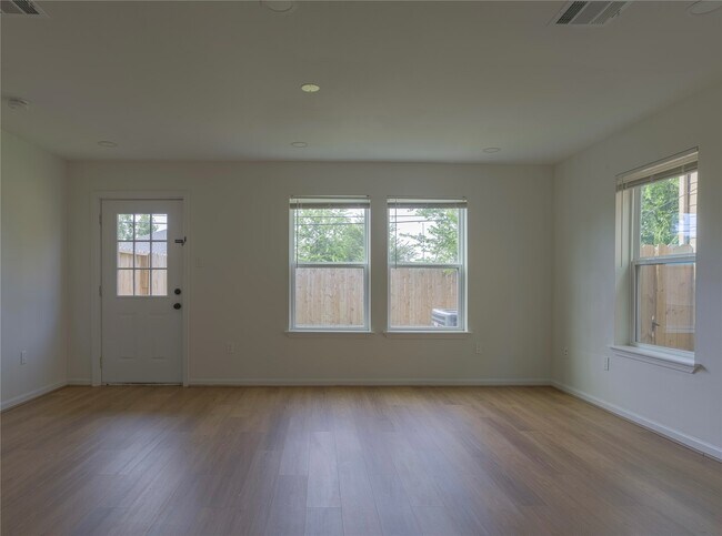 Building Photo - 9915 Porto Rico Rd