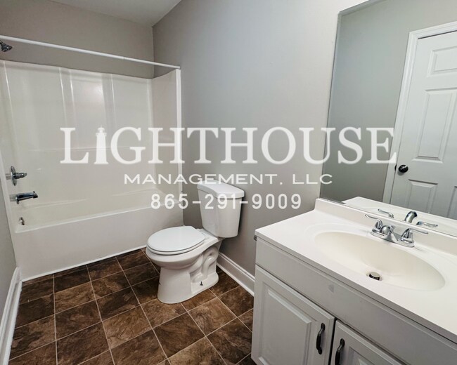 Building Photo - 5118 Woodglen Dr NW