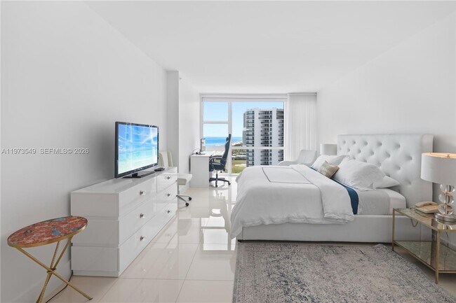 Building Photo - 6801 Collins Ave