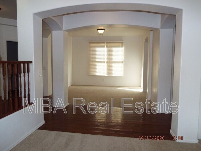 Building Photo - 5316 S 23rd Way