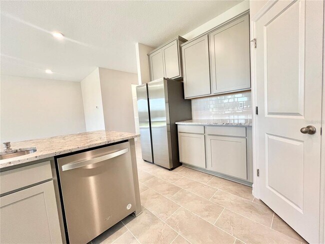 Building Photo - 32303 Rosepine Blvd