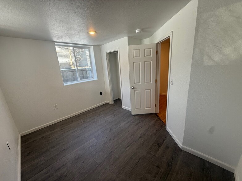 Building Photo - 118 Broadwater Ave