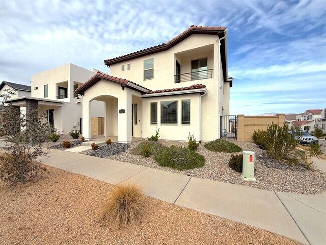 Building Photo - Desert Color Home 3 bd, 2.5 bt, Extra Large 2 Car Garage Home