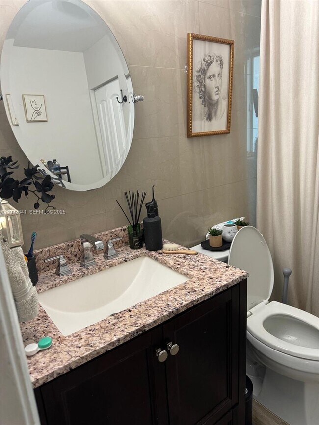 Building Photo - 15660 SW 100th Ave