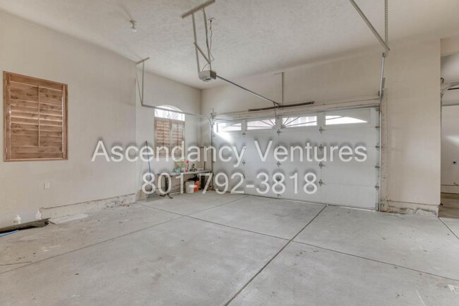 Building Photo - 629 Holly Haven Cir
