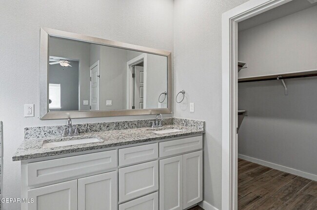 Building Photo - 15132 Purpose Ave