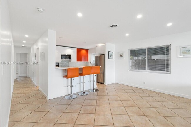 Building Photo - 1406 Polk St