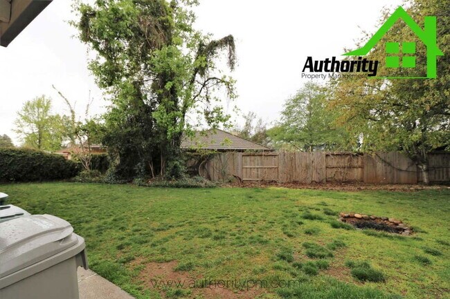 Building Photo - 3610 Sunwood Dr