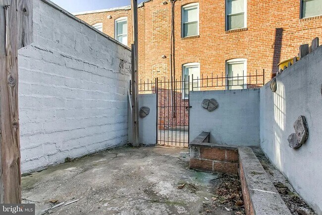 Building Photo - Stunning Three-Story Home in the Heart of Canton with Modern Upgrades and Expansive Roof Deck