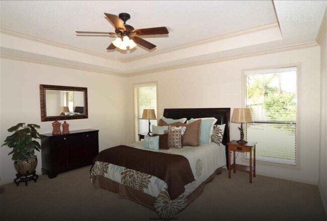 Building Photo - 414 Live Oak Ln