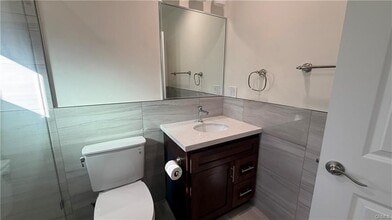 Building Photo - 3344 Brandon St