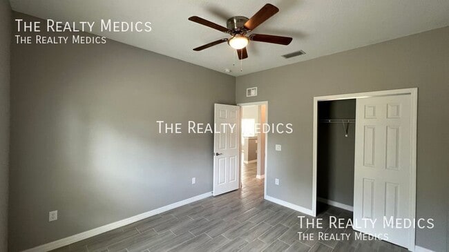 Building Photo - 850 Peyton Ave