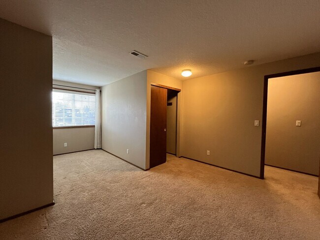 Building Photo - Light-Filled Three Bedroom Home with Private Bonus Space and Outdoor Living