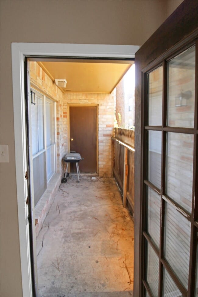 Building Photo - 16303 Lyons School Rd