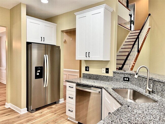 Building Photo - 8220 Brisbin Drive