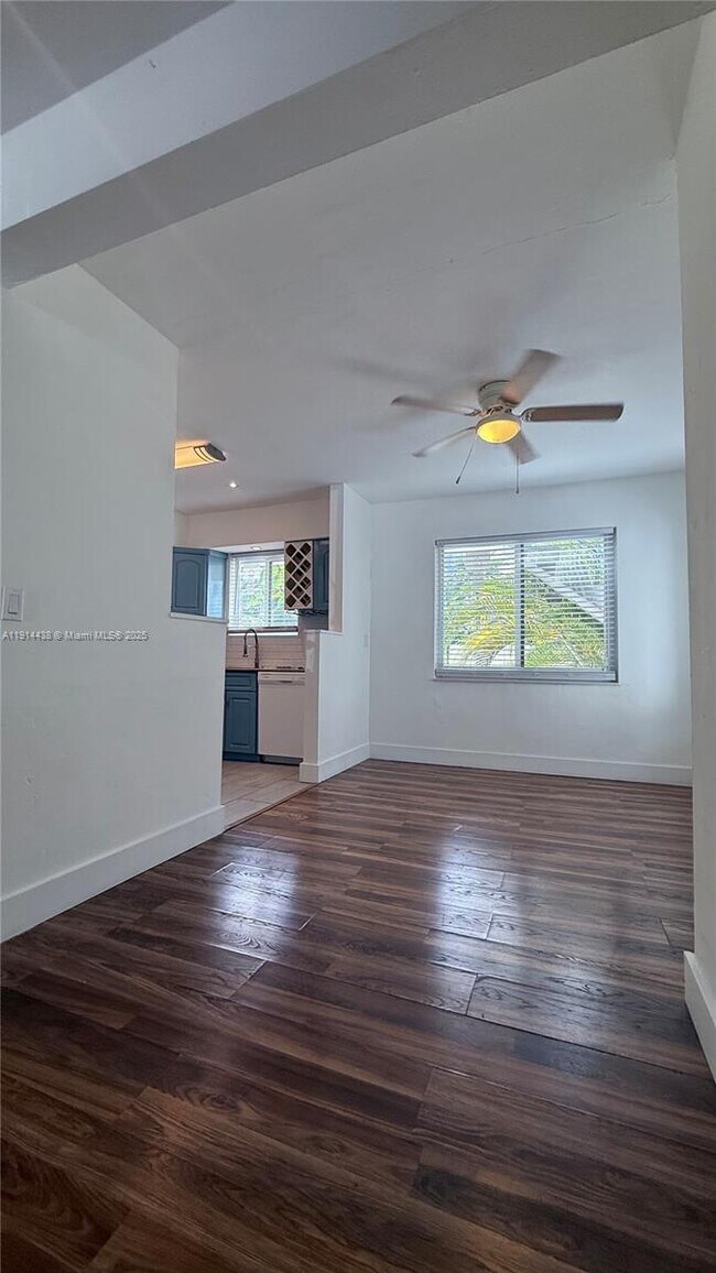 Building Photo - 630 79th St