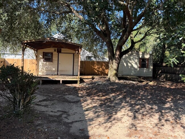 Building Photo - 132 Villacrest Dr