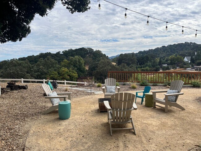 Building Photo - Beautiful 4 Bedroom, 3 Bathroom Atascadero Home On 2 Acre Lot with Solar Power