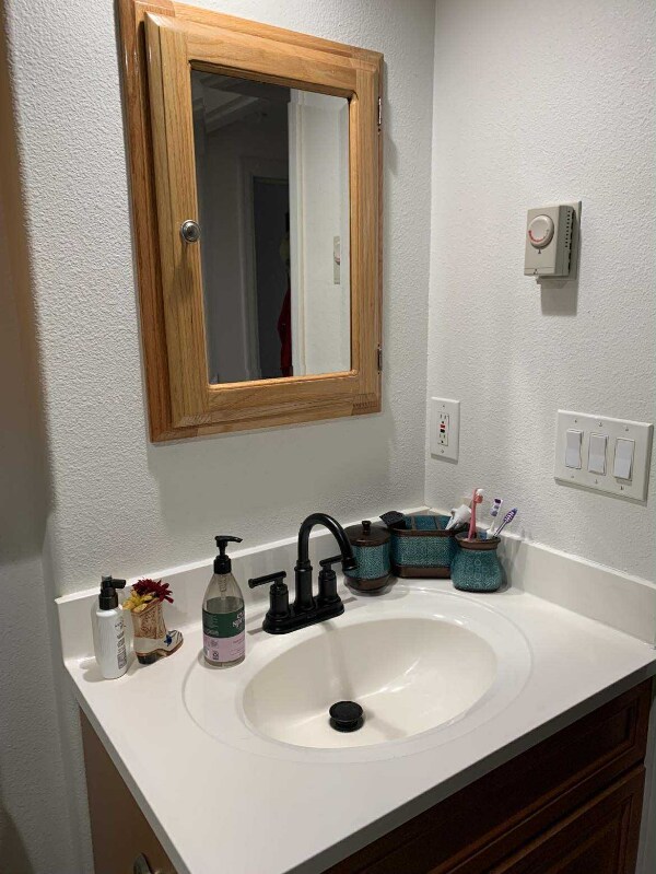 Building Photo - 917.5 W Magnolia St