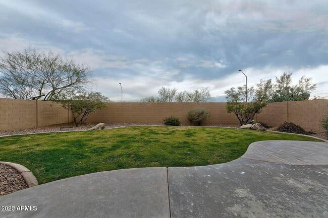 Building Photo - 2023 W Shackleton Dr