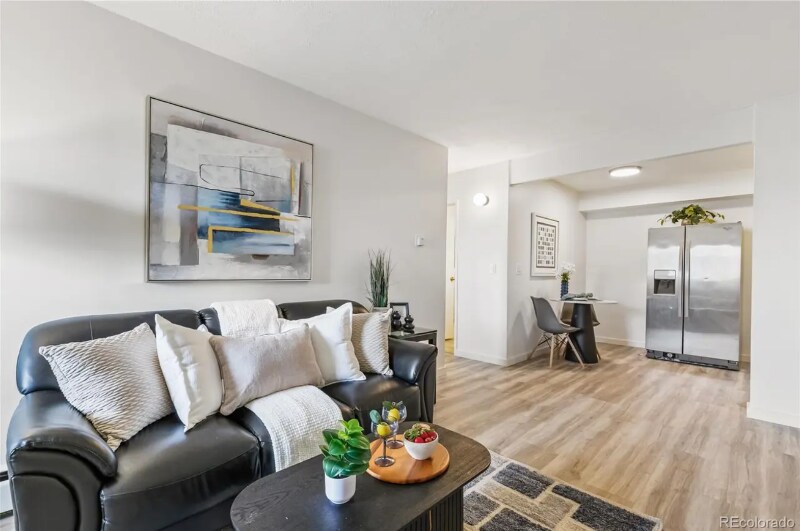 Building Photo - 10150 E Virginia Ave