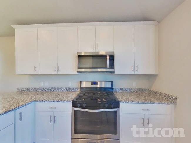 Building Photo - 5205 Sidesaddle Dr