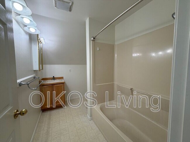 Building Photo - 2323 E 68th Ave